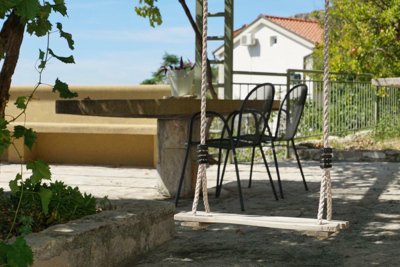 House Dida Mate - Cozy House In Nature With Heated Pool Tucepi Exterior photo